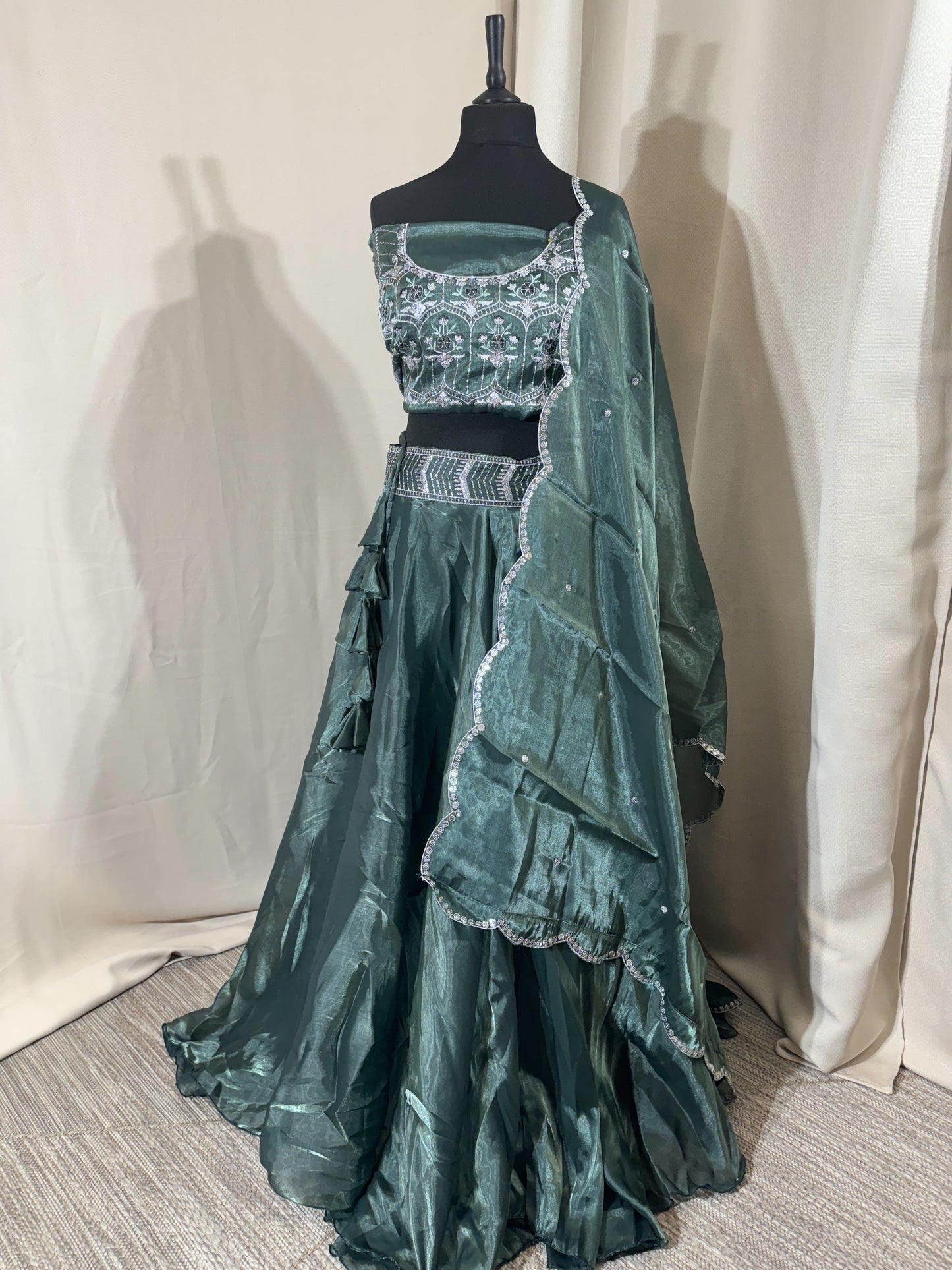 Lehenga Organza silk fluide – Vert