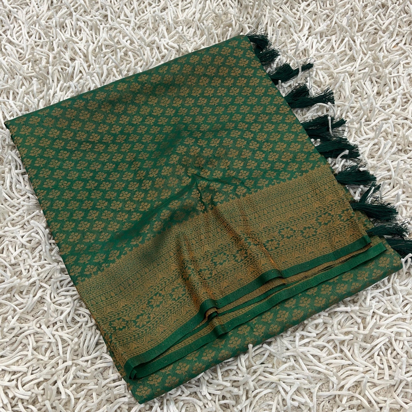 Saree Soft silk traditionnel léger et fluide  - Vert