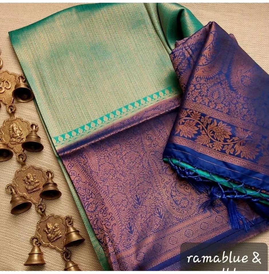 Saree Soft silk traditionnelle léger et fluide avec bordure contrasté – Vert pastel /bleu