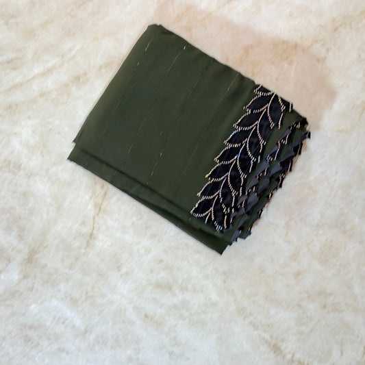 Saree Designer avec bordure noir strass– Mehendi vert