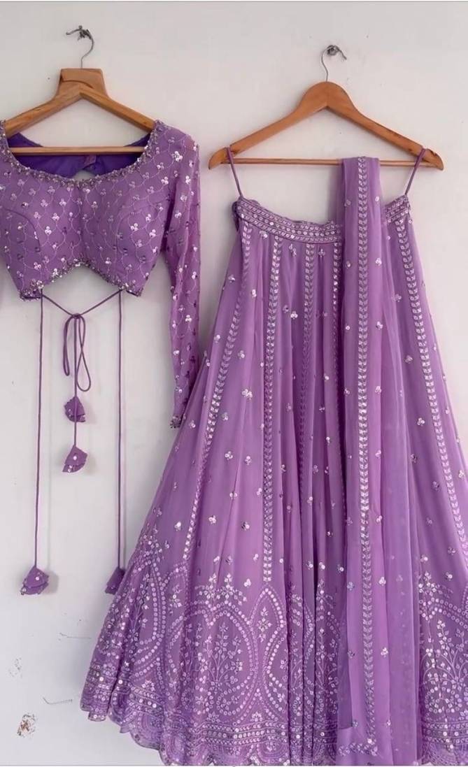 Lehenga avec broderie miroir – Violet