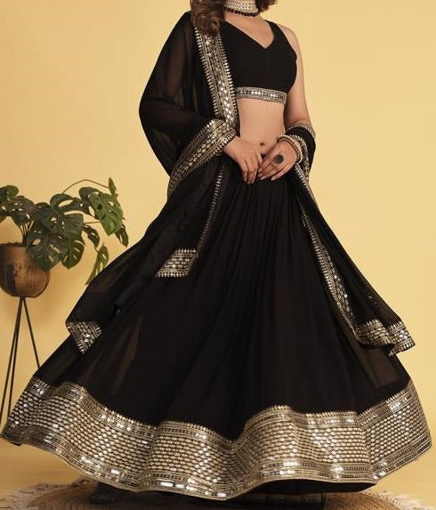 Lehenga Noir– Bordure Sequin