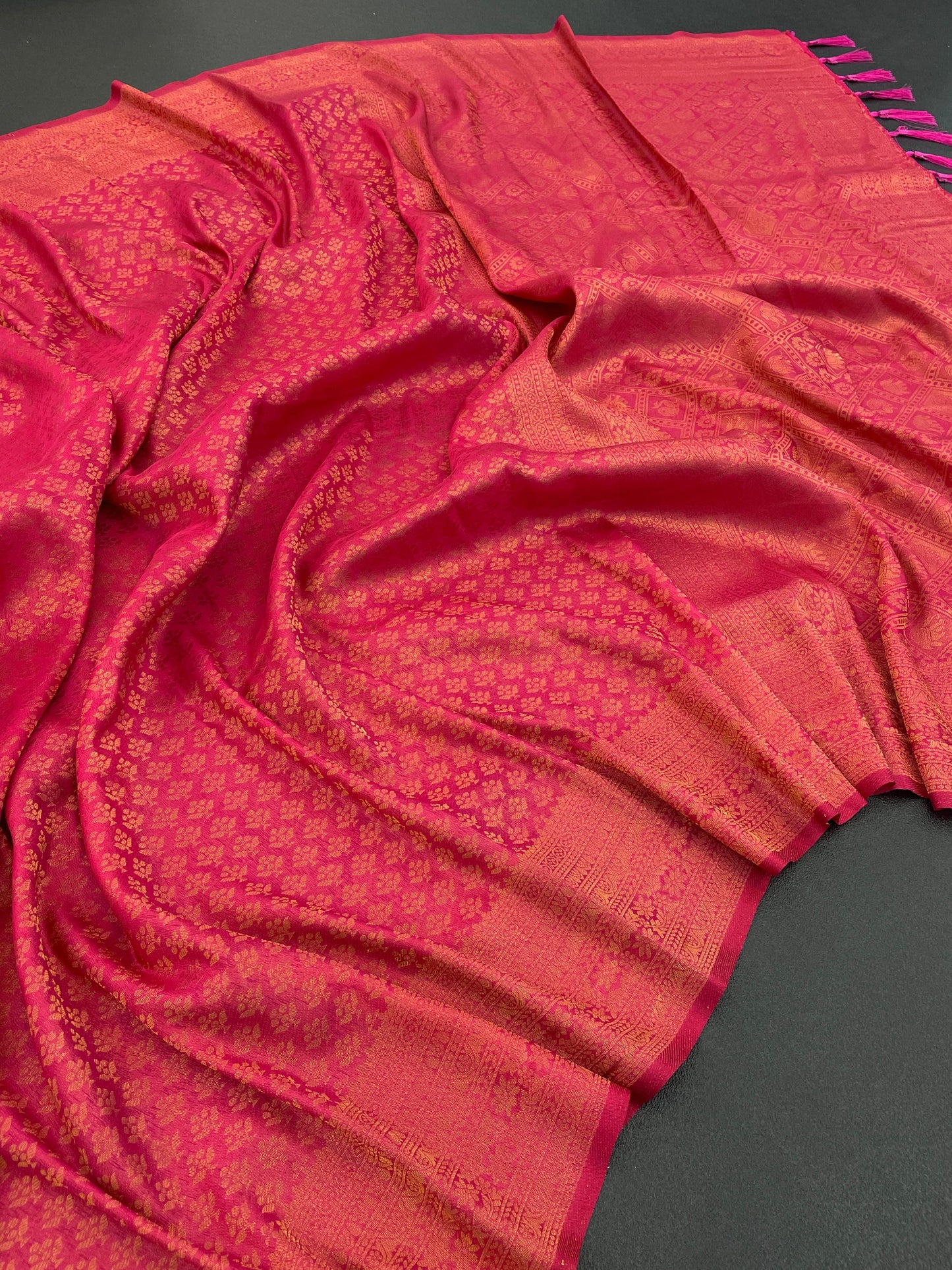 Saree Soft silk traditionnel léger et fluide - Rouge rosée